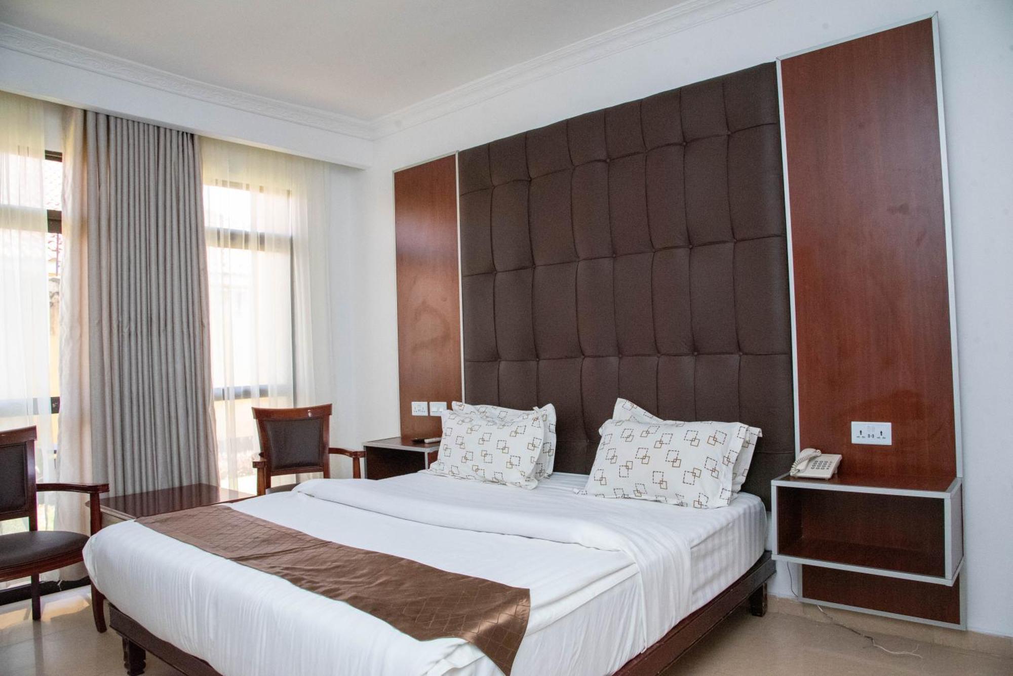 Mika Hotel Kabulonga Lusaka Exterior photo