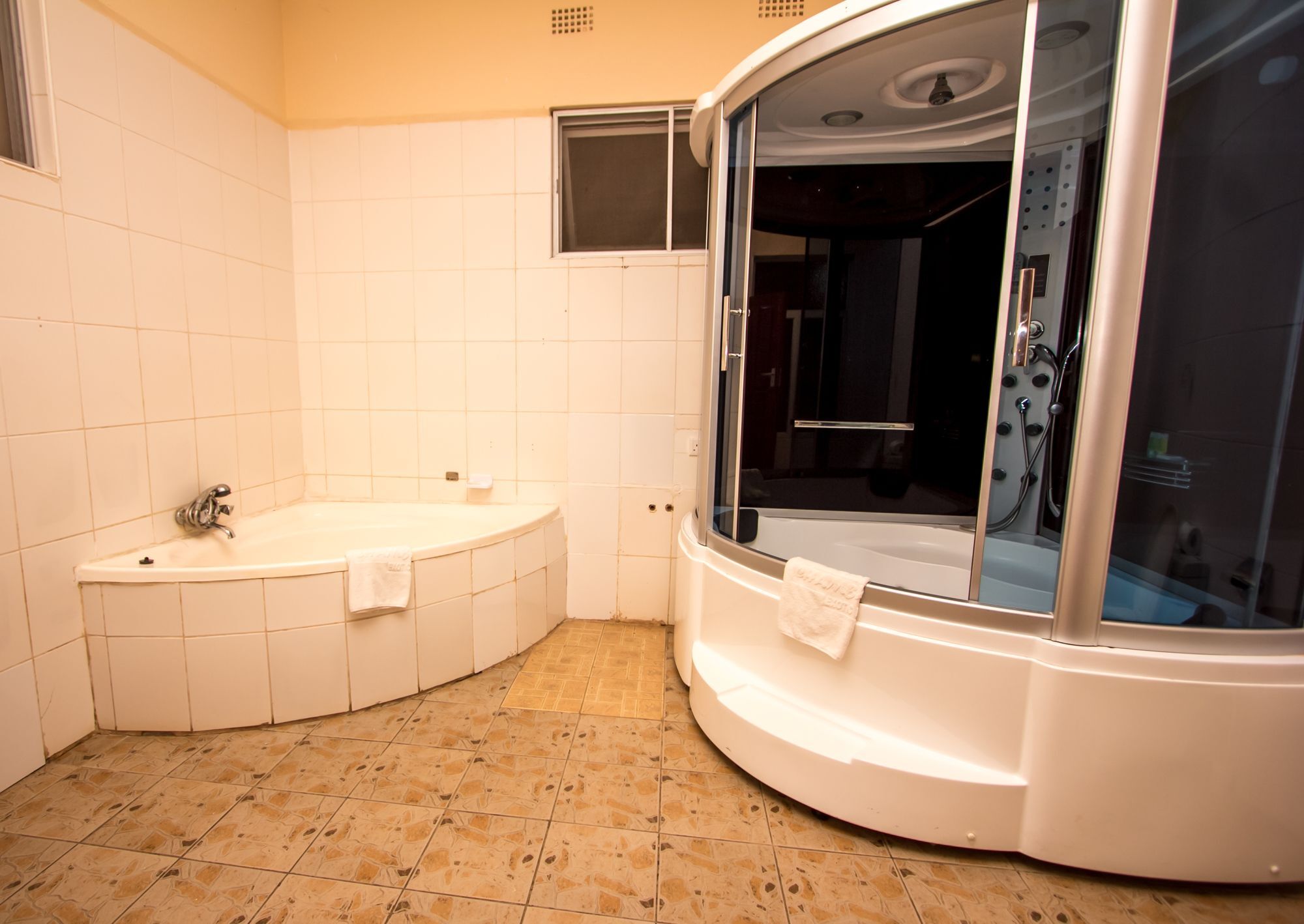 Mika Hotel Kabulonga Lusaka Exterior photo